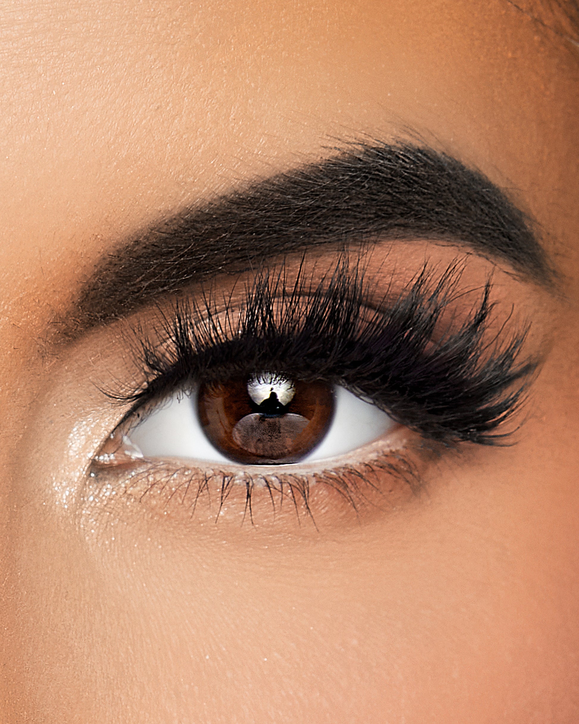 Lilly Lashes | Click Magnetic | Mykonos | Eye Crop